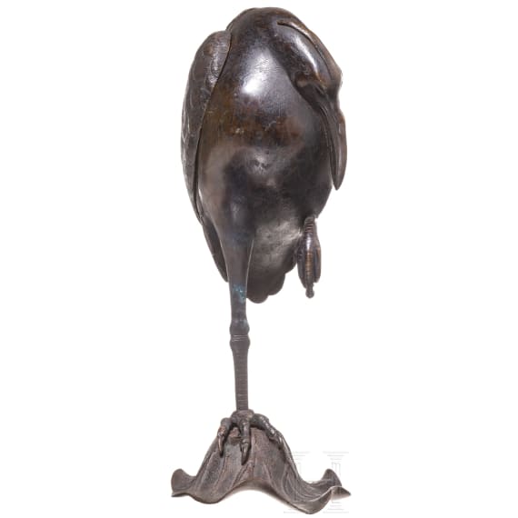 A Japanese bronze jar in the shape of a heron, 1st half of the 20th century