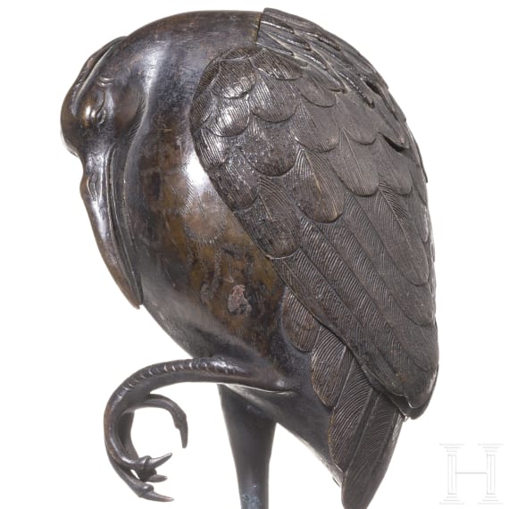 A Japanese bronze jar in the shape of a heron, 1st half of the 20th century