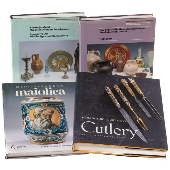 17 books on art and antiques (mostly cutlery, faience and stoneware)
