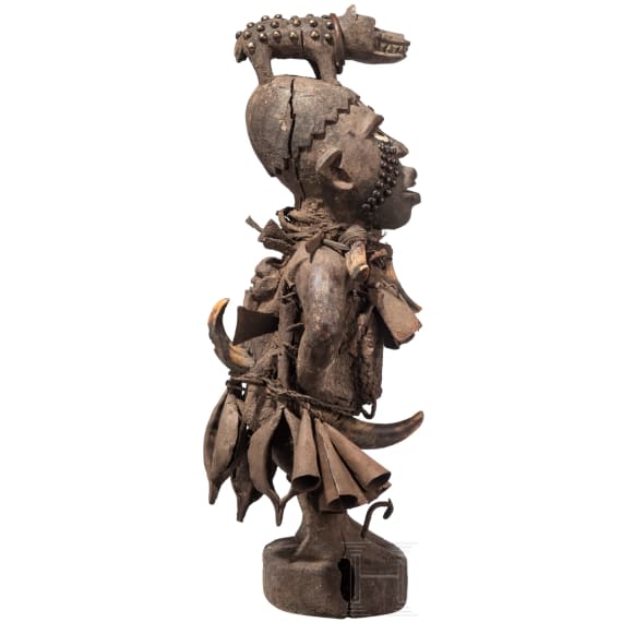 Three Congolese figures of the Yombe/Pende