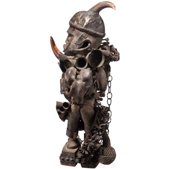Three Congolese figures of the Yombe/Pende
