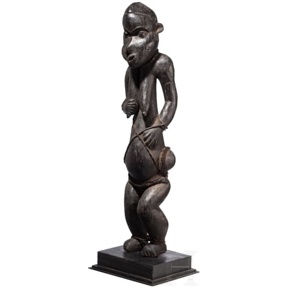 Three Congolese figures of the Yombe/Pende