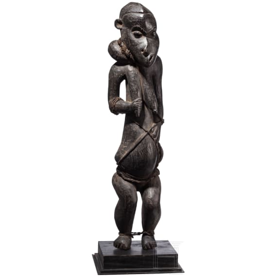 Three Congolese figures of the Yombe/Pende