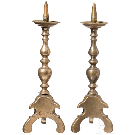 A pair of small German Baroque pricket candlesticks made of brass, circa 1700