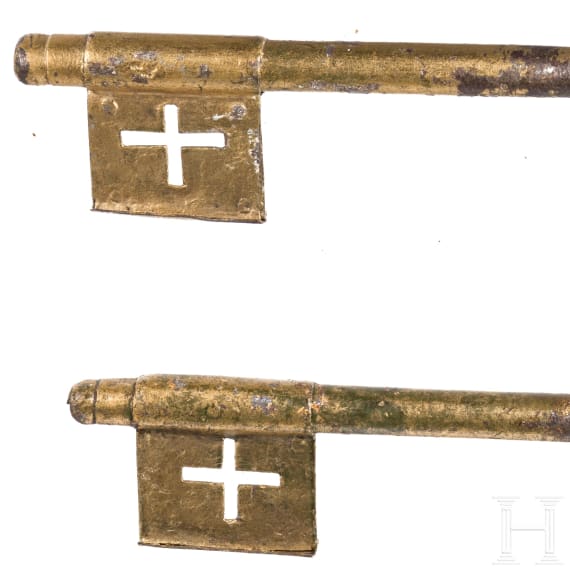 A pair of German display keys, circa 1800