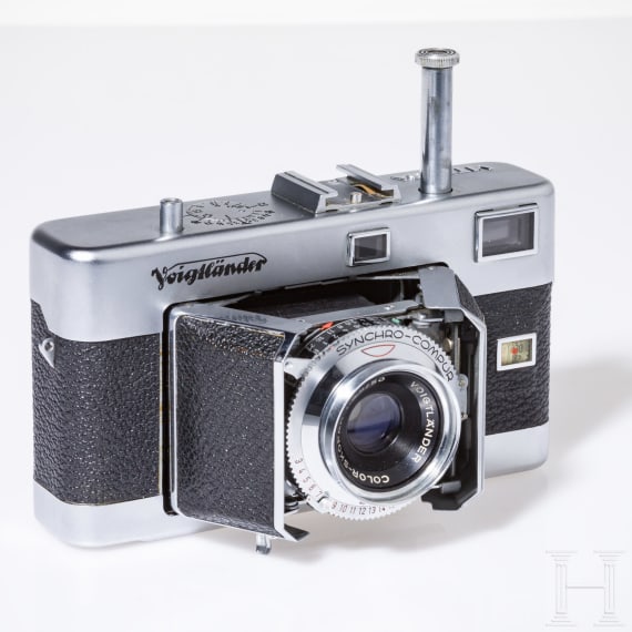 A Voigtl&auml;nder Vitessa rangefinder camera with the ever-ready bag, original box and operating instructions