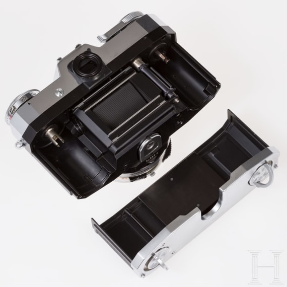 A Zeiss Icon Contaflex S Set 35 mm, 85 mm, 135 mm