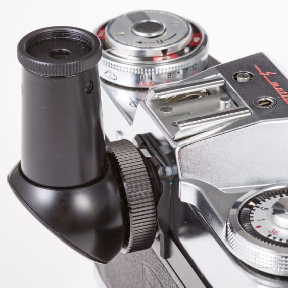 A Zeiss Icon Contaflex S Set 35 mm, 85 mm, 135 mm