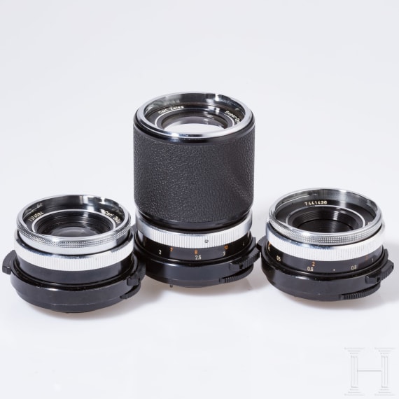 A Zeiss Ikon SL 706 with Carl Zeiss Tessar 50 mm, a Skoparex 35 mm, a Super-Dynarex 135 mm