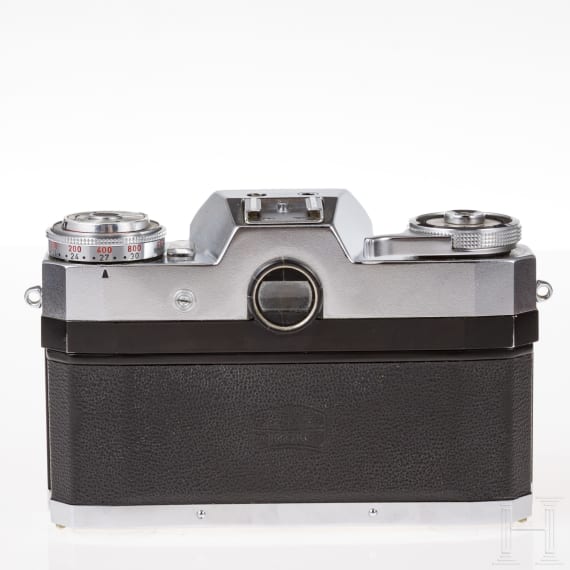 A Zeiss Ikon Contaflex Super B with Proxare set