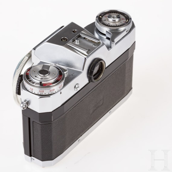 A Zeiss Ikon Contaflex Super B with Proxare set