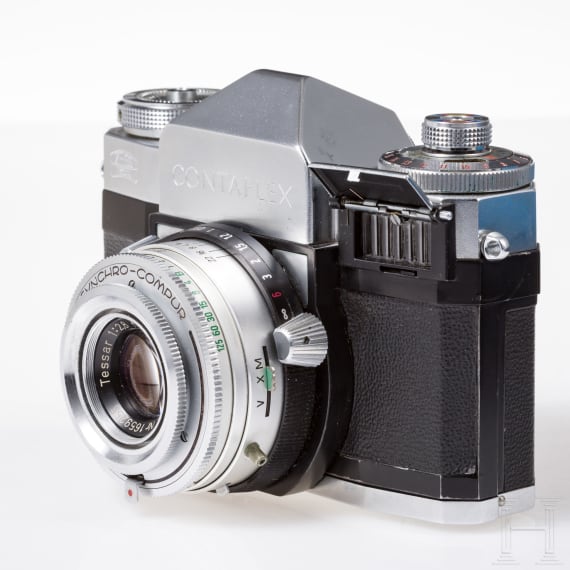 A Zeiss Ikon Contaflex IV(?)