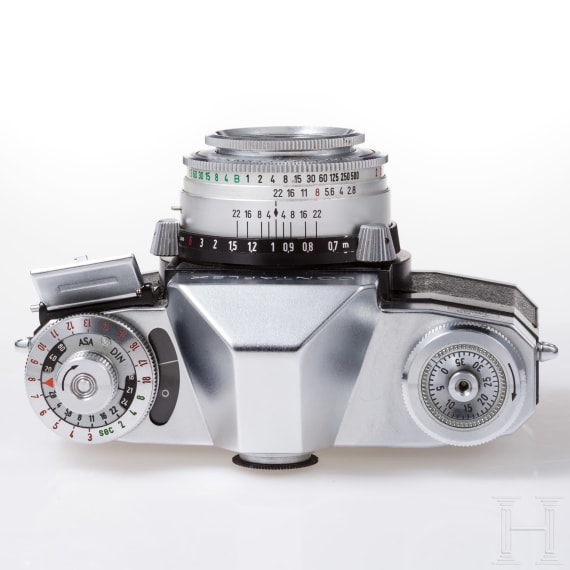 A Zeiss Ikon Contaflex IV(?)
