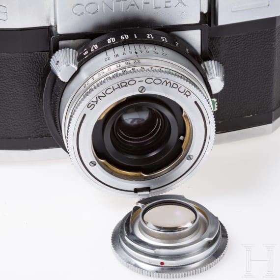 A Zeiss Ikon Contaflex IV(?)