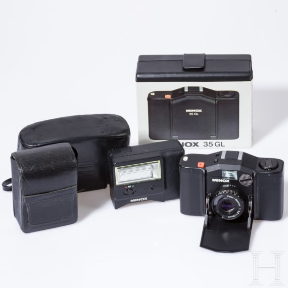 A camera Minox 35 GL, flash FC35