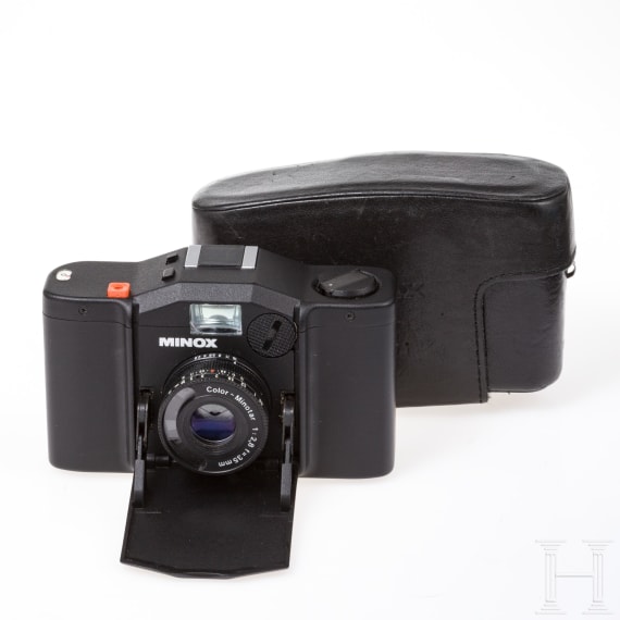 A Minox 35 GL