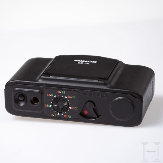 A Minox 35 GL