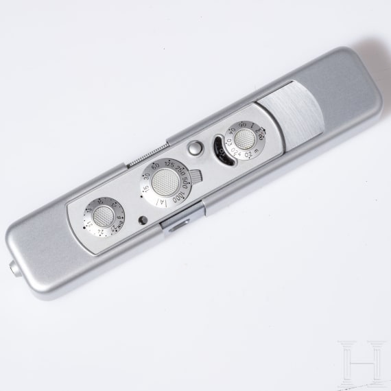 A Minox C