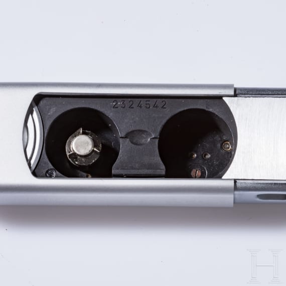A Minox C