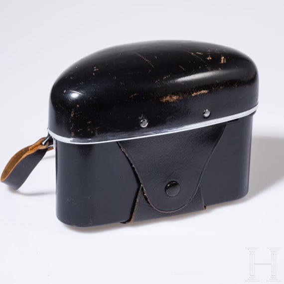 Eight ever-ready bags for Zeiss Ikon, Contarex, Contaflex, Ikonta and a lens case