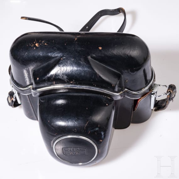 Five leather bags and six lens cases