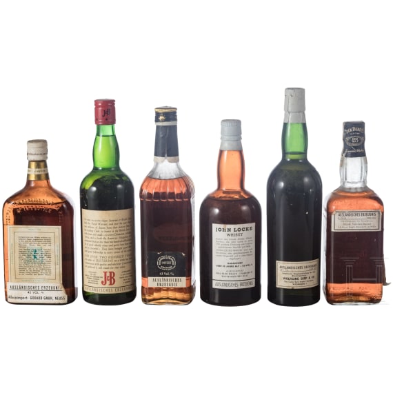 Twelve bottles of whiskey and port from USA/Ireland/Scotland etc., 1960s/70s