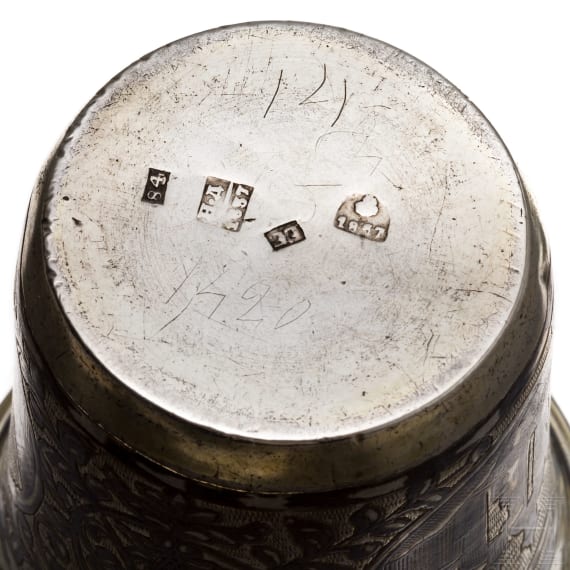 A Russian nielloed silver beaker, Moscow, dated 1837