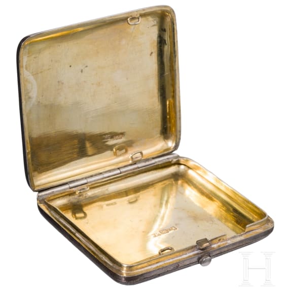 A Russian silver and niello cigarette case with troika, Moscow, Ivan Alekseevitch Svemnikov, 1887