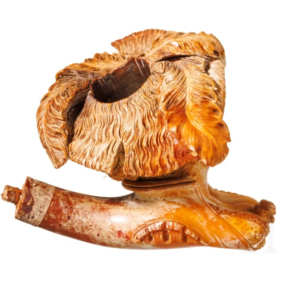 A carved Russian figural meerschaum pipe, St. Petersburg, late 19th century
