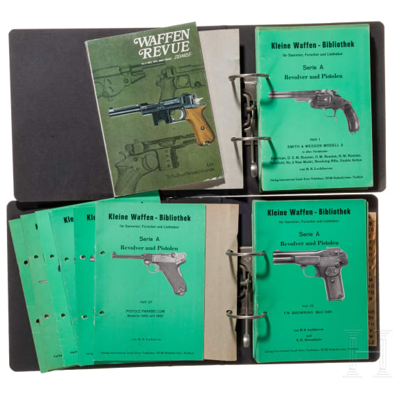 H. B. Lockhoven, "Kleine Waffen-Bibliothek", 27 booklets, German, 20th century