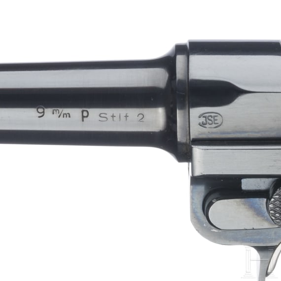A Luger pistol by DWM