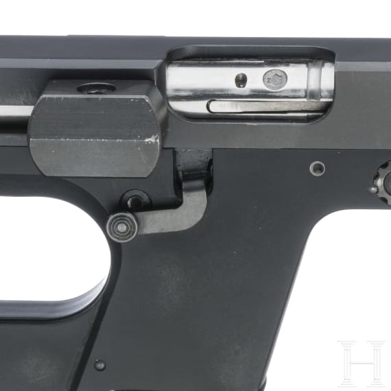 A cased Walther GSP, with conversion kit and rifle barrel