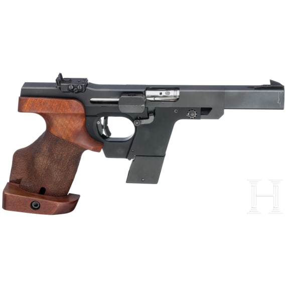 A cased Walther GSP, with conversion kit and rifle barrel