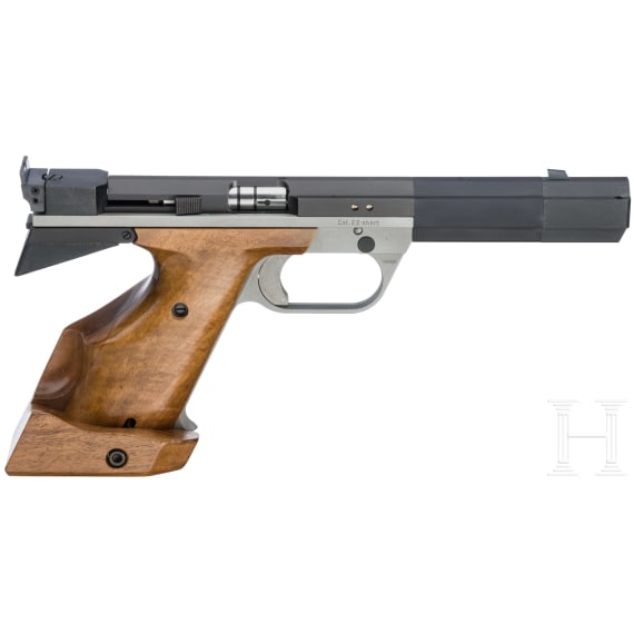 H&auml;mmerli Mod. 230, in case