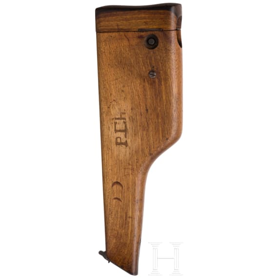 Royal MM 31, with shoulder stock