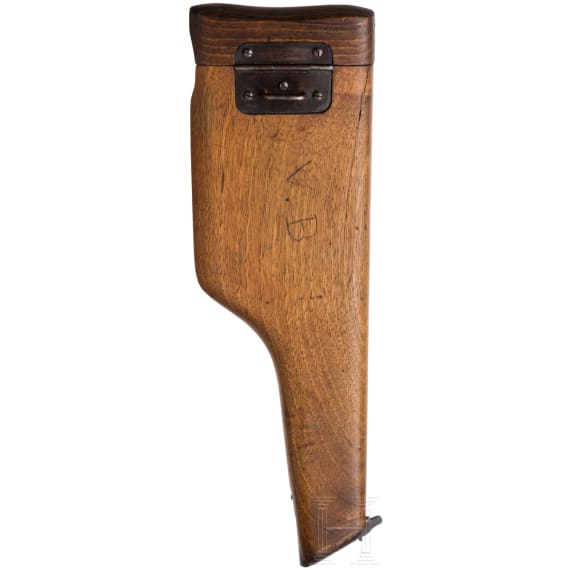 Royal MM 31, with shoulder stock