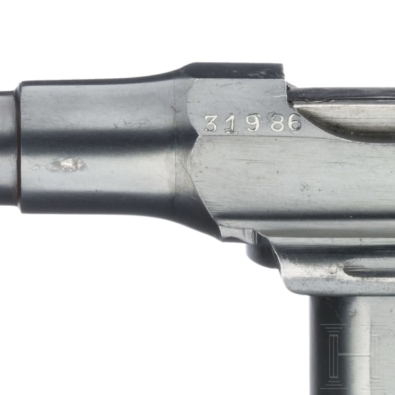 Royal MM 31, with shoulder stock