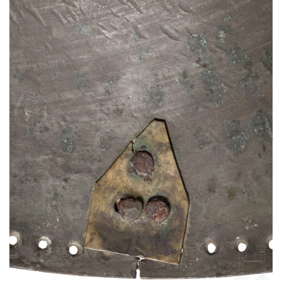 An Indian bronze kulah khud helmet, 17th/18th century