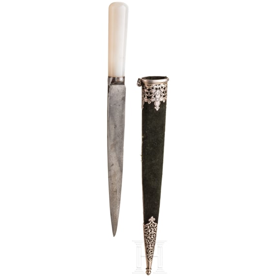 An Indo-Persian kard with agate handle, 18th/19th century