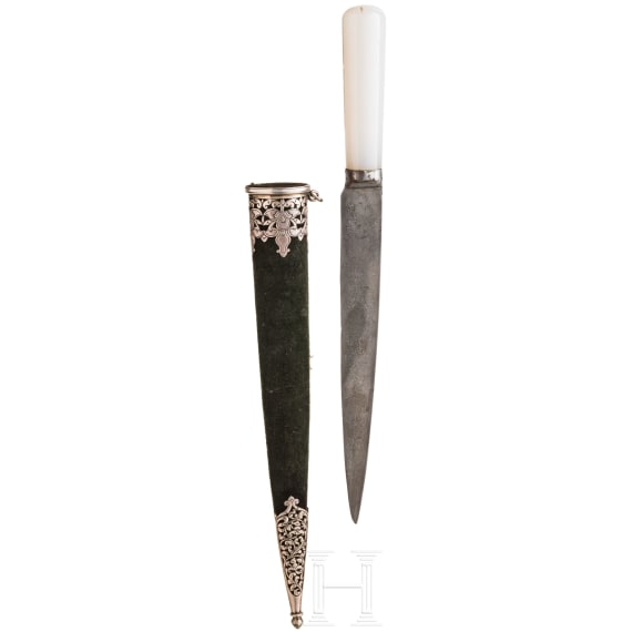 An Indo-Persian kard with agate handle, 18th/19th century