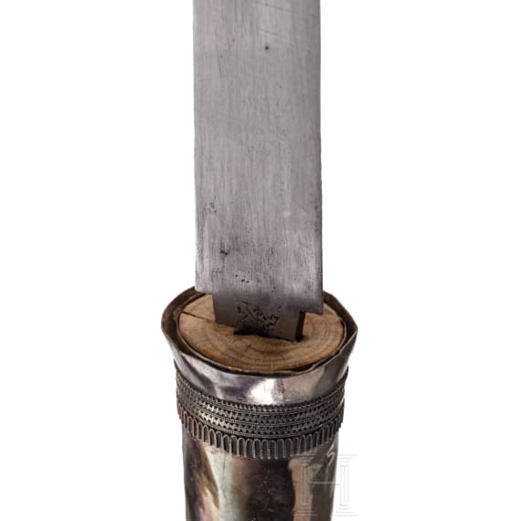 A Burmese dha, 19th century