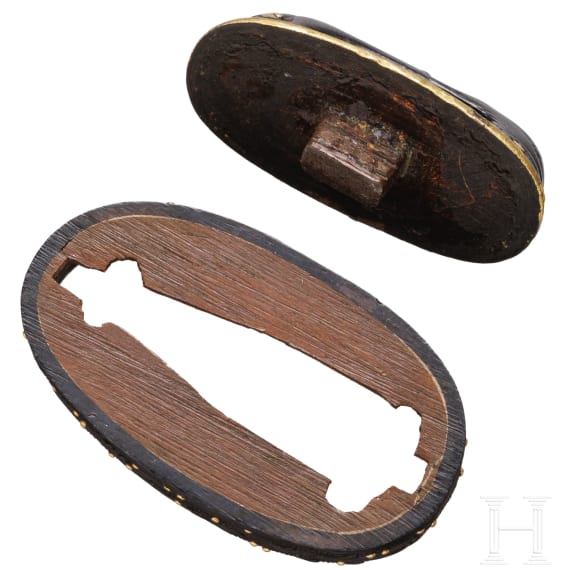 A Japanese fuchi kashira, Edo period