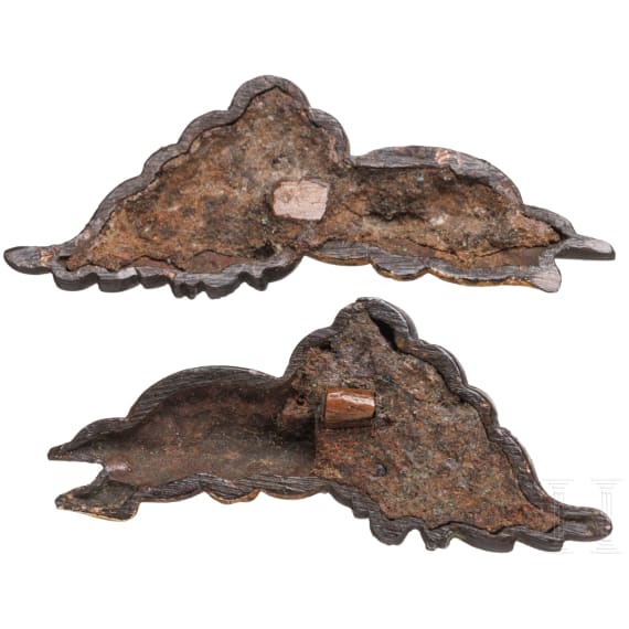 A pair of Japanese menuki, Edo period
