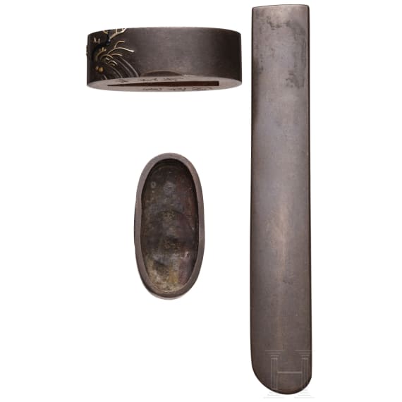 A Japanese kozuka handle and fuchi kashira, Edo period