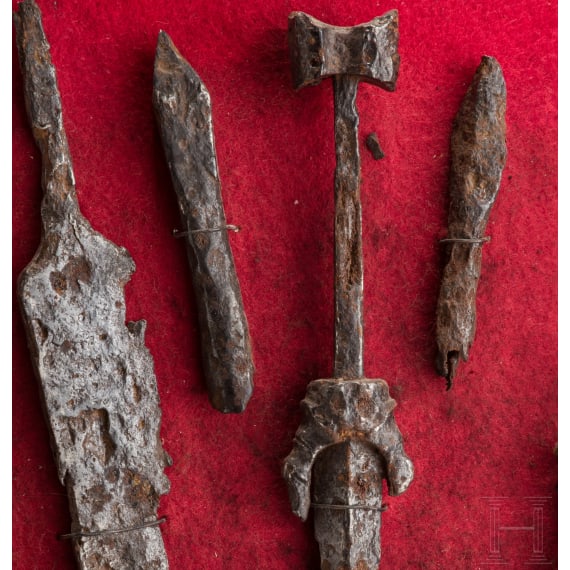 A small group of German medieval knives and daggers, 14th/15th century