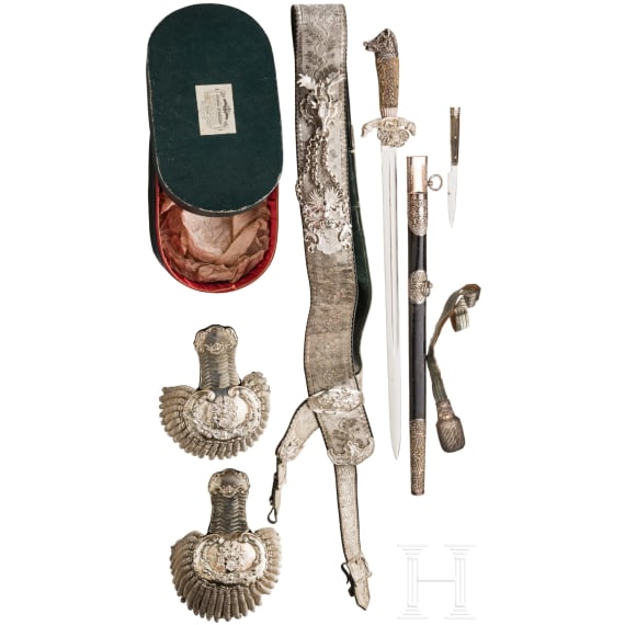 An Austro-Hungarian hunting hanger, bandolier and epaulettes worn by a count's high-ranking forestry official, circa 1910