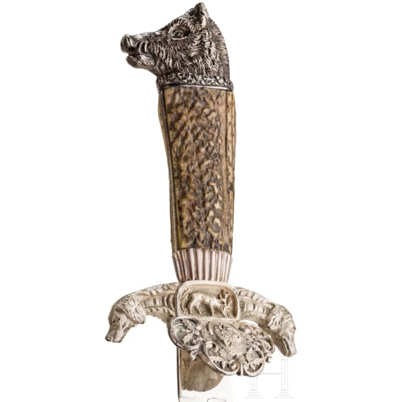 An Austro-Hungarian hunting hanger, bandolier and epaulettes worn by a count's high-ranking forestry official, circa 1910