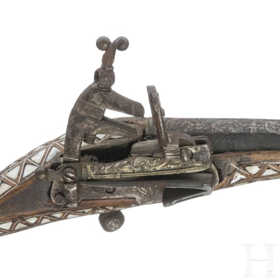 Kleine Sammlung Feuerwaffen, orientalisch, 19. und 20. Jhdt.