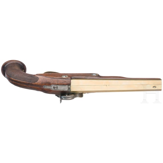 Ein Paar Offizierspistolen mit Messingl&auml;ufen, Frankreich, um 1810