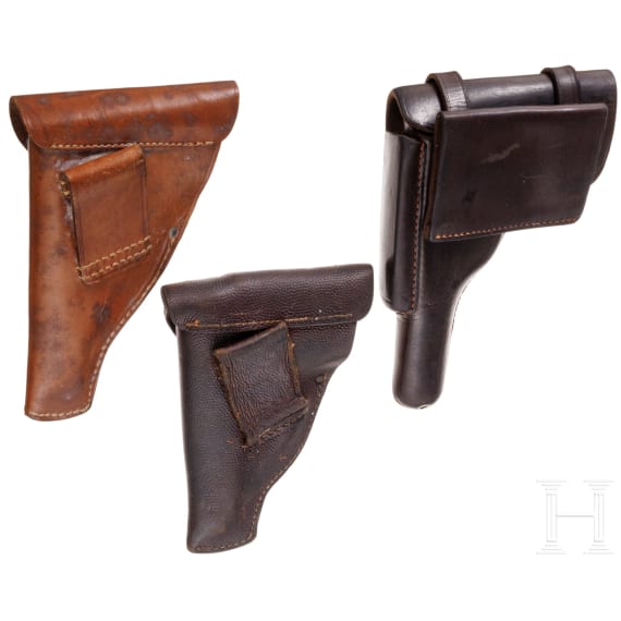 Drei Pistolentaschen, deutsch